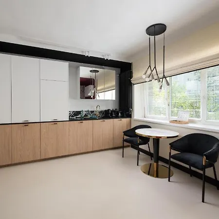 Appartement Nowolipki Deluxe Red Warschau